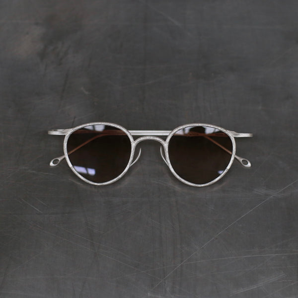 Rigards x Ziggy Chen RG1939 embossed frame glasses. RG-RG1939AG-CYJBQTP. Sterling silver frame with gradient bronze finish.